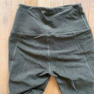 NEVER WORN Beyond Yoga Caught In The Midi High Waisted Legging / Olive / Medium